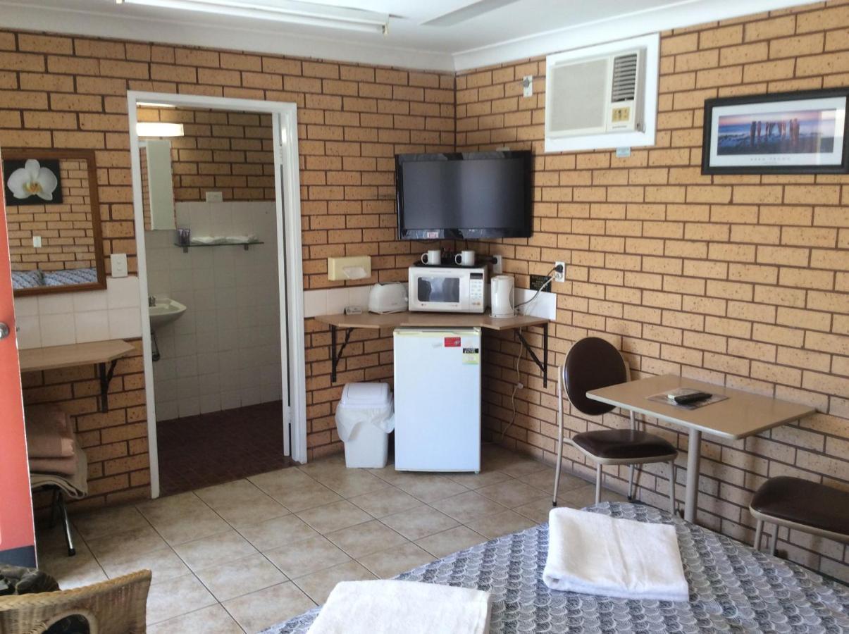 Cross Roads Motel Cobar Εξωτερικό φωτογραφία